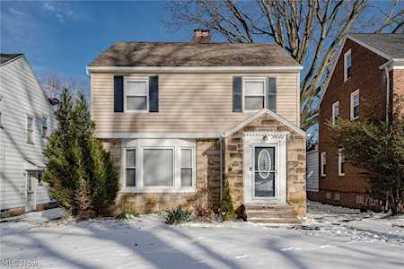 3549 Boynton Rd Cleveland Heights, OH 44121