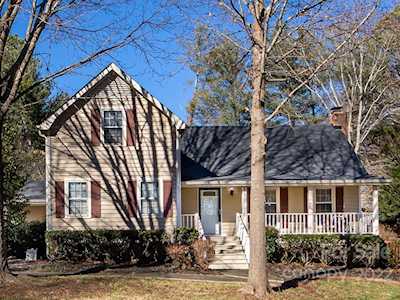 6730 Woodshed Circle Charlotte, NC 28270
