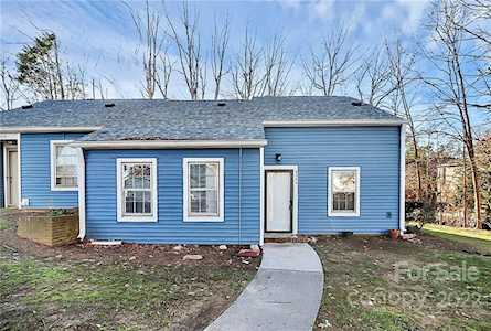 6544 Point Comfort Ln Charlotte, NC 28226