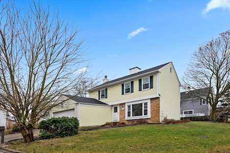 2807 Garden Dr Lisle, IL 60532