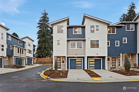 14831 7th Parkway S #1 Burien, WA 98148