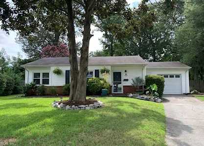 820 Plainsman Ct Virginia Beach, VA 23452
