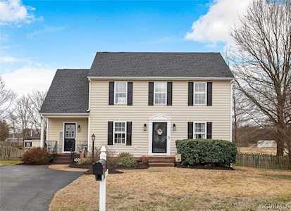 7798 Sweetbay Ln Mechanicsville, VA 23111