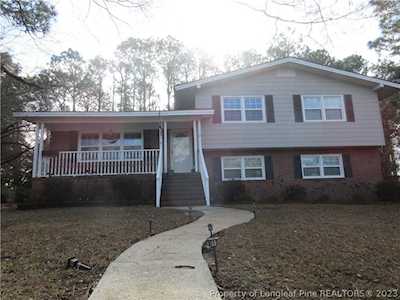 2609 Fordham Dr Fayetteville, NC 28304