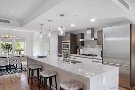 90 N Coast Hwy 101 #203 Encinitas, CA 92024