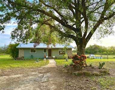 5709 W State Road 80 Fort Denaud, FL 33935