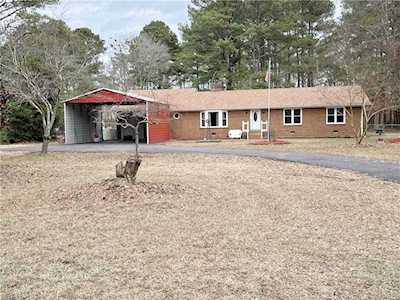 1040 Ballahack Rd Chesapeake, VA 23322