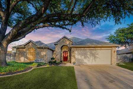 7404 Catlow Court Fort Worth, TX 76137
