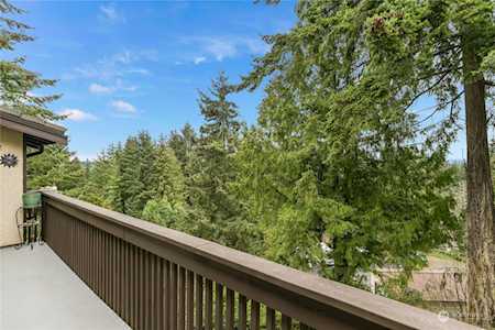 18200 15th Ave NE #302 Shoreline, WA 98155