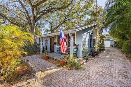 1702 Hillview St Sarasota, FL 34239