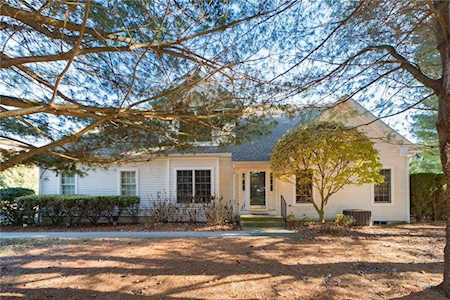 10 Ivy Garden Way East Greenwich, RI 02818