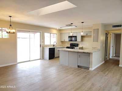 518 N Los Feliz Drive Chandler, AZ 85226