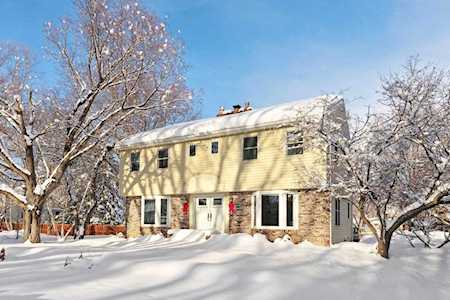 1061 William Court Mendota Heights, MN 55120