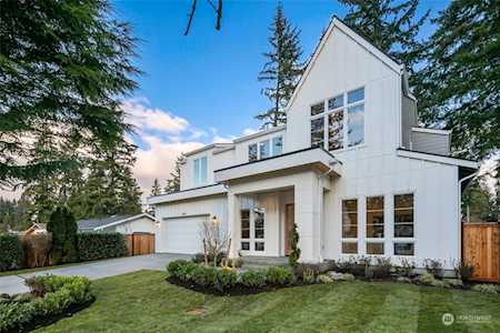 916 166th Ave NE Bellevue, WA 98008
