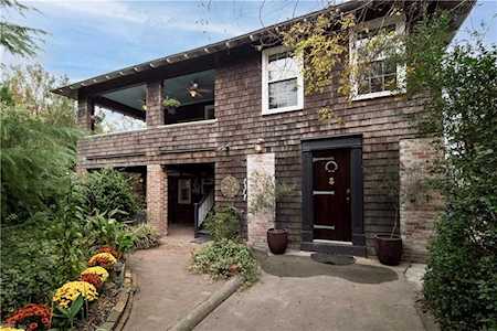 494 W Ocean View Ave Norfolk, VA 23503