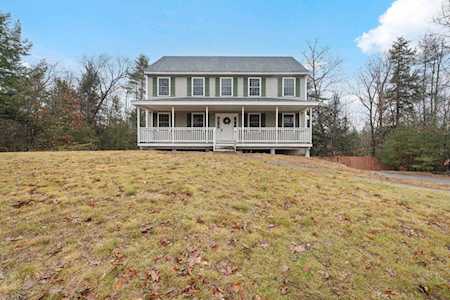 42 Eastman Way Weare, NH 03281