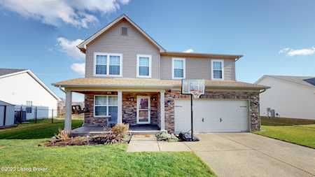 180 Mandarin Ct Shepherdsville, KY 40165