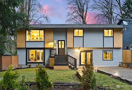 11612 NE 74th St Kirkland, WA 98033
