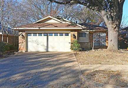 1301 Boardwalk Street Arlington, TX 76011