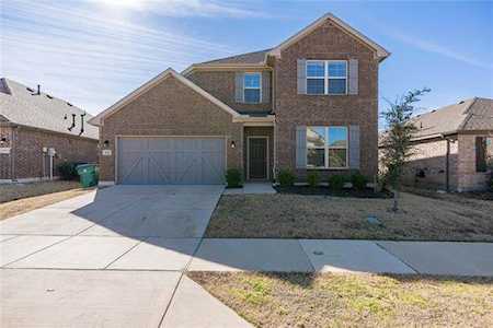 6032 Sutton Fields Trail Aubrey, TX 76227