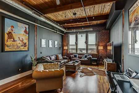 420 S Front St Memphis, TN 38103