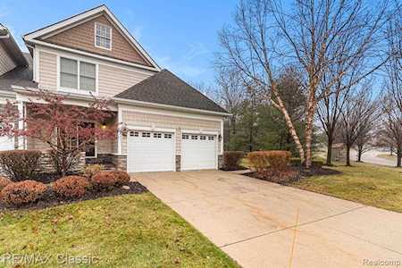 24870 Reeds Pointe Dr #52 Novi, MI 48374