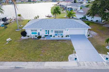 301 S Pebble Beach Blvd Sun City Center, FL 33573