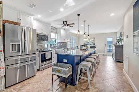 2133 SW Pine Ln #4 Cape Coral, FL 33991