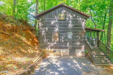 1035 Elm Circle Sevierville, TN 37876
