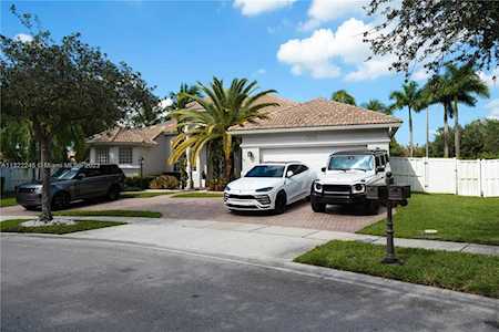 14095 NW 22nd Ct Pembroke Pines, FL 33028