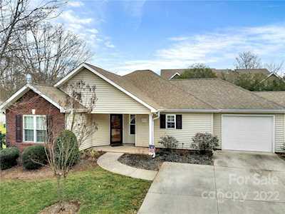 225 Oak Village Parkway Mooresville, NC 28117