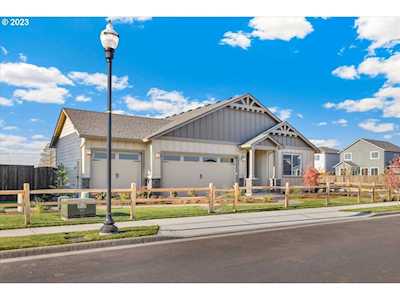 11754 SE Punch Bowl Falls PL #499 Happy Valley, OR 97086