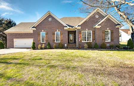 2847 Pedigo Pl Thompsons Station, TN 37179