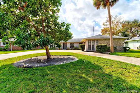 47 Fairway Circle New Smyrna Beach, FL 32168