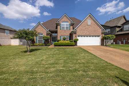 1603 Whisper Edge Cv Memphis, TN 38016