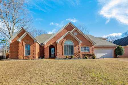1528 Fox Trace Dr Memphis, TN 38016