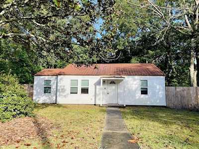 5604 Read St North Charleston, SC 29406
