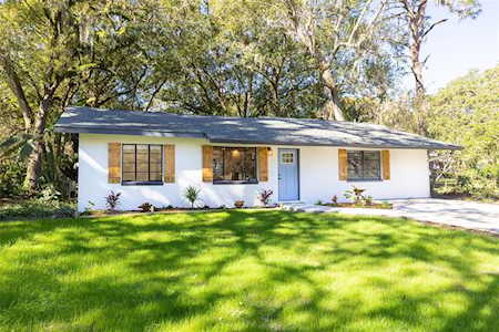 5516 Kennedy Hills Dr Seffner, FL 33584