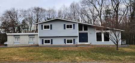 12 Brek Dr Merrimack, NH 03054