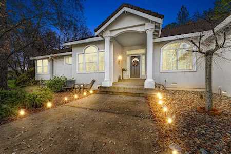 6855 Kenneth Way Auburn, CA 95602