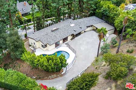 1119 Coldwater Canyon Dr Beverly Hills, CA 90210