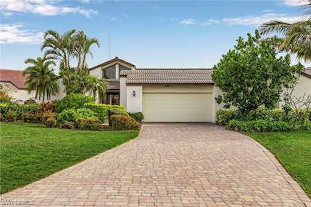 28432 Highgate Dr Bonita Springs, FL 34135