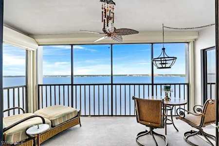 1901 Clifford St #1302 Fort Myers, FL 33901