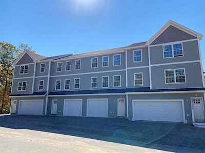 Unit 3 Timber Ridge Dr #3 Nottingham, NH 03290