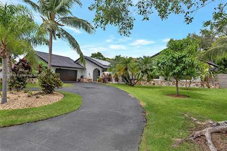 7761 SW 180th Ter Palmetto Bay, FL 33157
