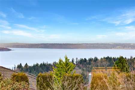 2127 Davis Ct NE Tacoma, WA 98422