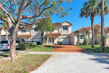 5930 SW 99th Ter Cooper City, FL 33328