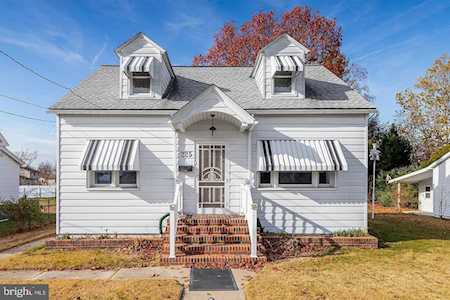 225 Tomlin Station Rd Gibbstown, NJ 08027