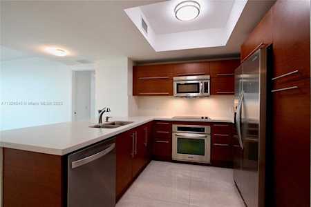 2681 N Flamingo Rd #506S Sunrise, FL 33323