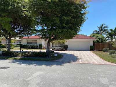 2820 NE 40th St Lighthouse Point, FL 33064